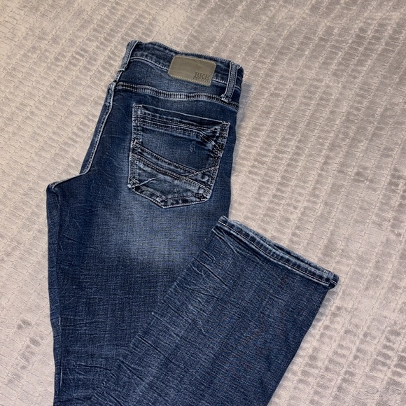 Jeans - Picture 2 of 4